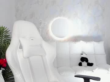 Babyisperfect Chaturbate stream image from September 11, 2025