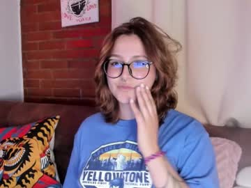 Hazelbrownn23 Chaturbate stream image from September 11, 2025