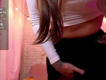 Reginahawkinss Chaturbate stream image from September 11, 2025
