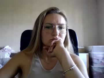 Cora_Fora Chaturbate stream image from September 11, 2025