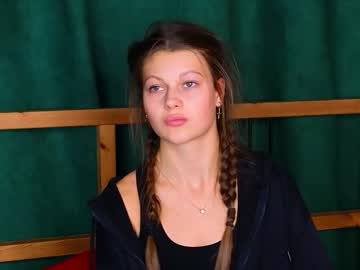 Charlotterichardson Chaturbate stream image from September 11, 2025