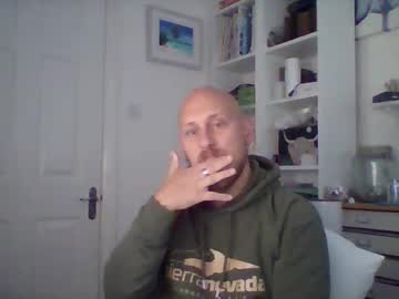 Charliephandguest Chaturbate stream image from September 11, 2025