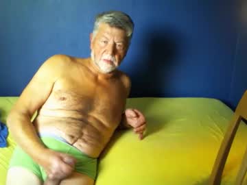 Scottyen12 Chaturbate stream image from September 11, 2025