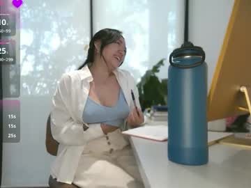Ozhmara Chaturbate stream image from September 11, 2025