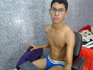 Peter_Xxxs Chaturbate stream image from September 11, 2025