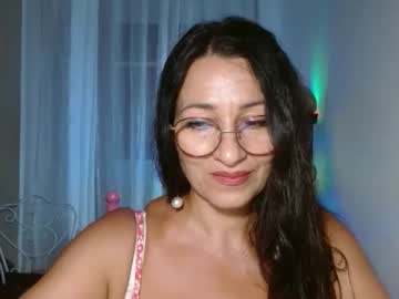 Ginaoneon Chaturbate stream image from September 11, 2025