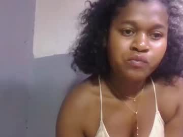 Olda93 Chaturbate stream image from September 11, 2025