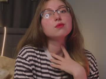 Oliviavele Chaturbate stream image from September 11, 2025