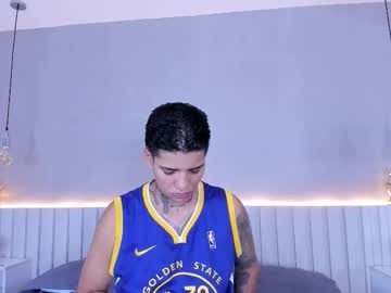 Girls_Inlove Chaturbate stream image from September 11, 2025