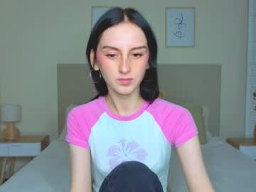 Little_Mollee Chaturbate stream image from September 11, 2025
