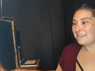 Makaylamills124u Chaturbate stream image from September 11, 2025