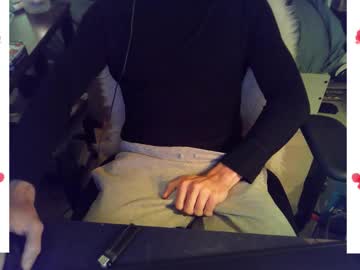 Justinjw Chaturbate stream image from September 12, 2025
