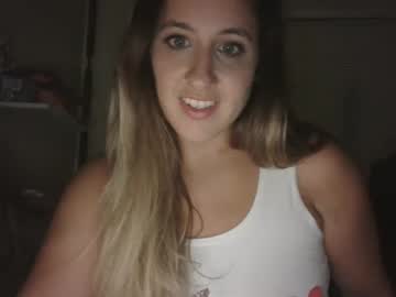 Khelzy Chaturbate stream image from September 12, 2025