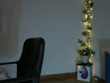 Yourlittle_Cherry Chaturbate stream image from September 12, 2025