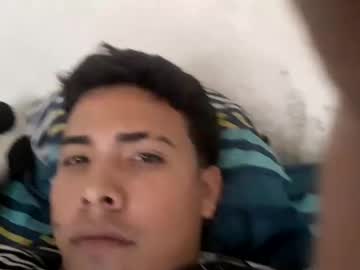 Moi952024 Chaturbate stream image from September 12, 2025