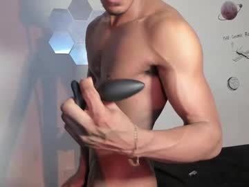 Coreyglover Chaturbate stream image from September 12, 2025