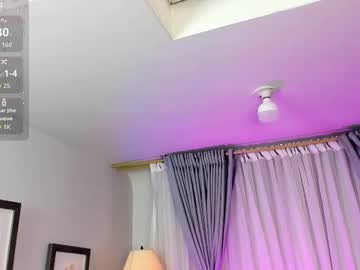 Vikypetiteee Chaturbate stream image from September 12, 2025