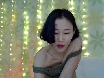 Asianshiny Chaturbate stream image from September 12, 2025