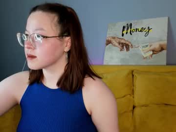 Krysadapp Chaturbate stream image from September 12, 2025