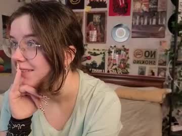 Meganblewett Chaturbate stream image from September 12, 2025