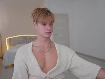 Dave_Maxwell Chaturbate stream image from September 12, 2025