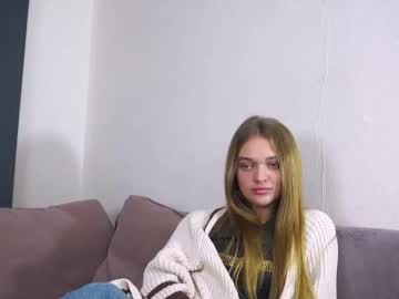 Moirawenzinger Chaturbate stream image from September 12, 2025