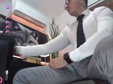 Randylukehot Chaturbate stream image from September 12, 2025