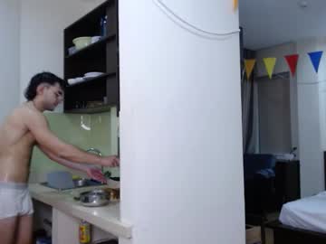 Steveoceanbeanhuge Chaturbate stream image from September 12, 2025