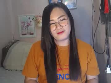 Your_Bea_Trixx Chaturbate stream image from September 12, 2025