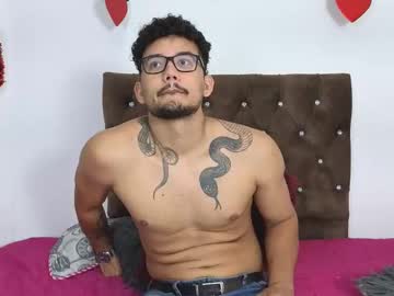 Duexmen Chaturbate stream image from September 12, 2025