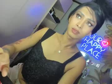 Giveittokylie Chaturbate stream image from September 12, 2025