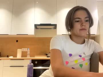 Annisguion Chaturbate stream image from September 12, 2025