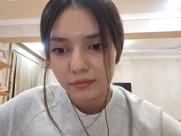 Helgakraszewski Chaturbate stream image from September 12, 2025