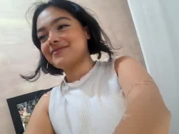 Littlemelii Chaturbate stream image from September 12, 2025