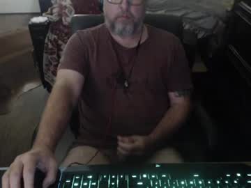 Bighugmugg Chaturbate stream image from September 12, 2025