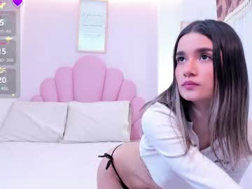 Petite_Isabella Chaturbate stream image from September 12, 2025