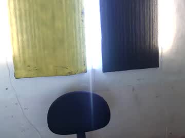 Larottajai Chaturbate stream image from September 12, 2025