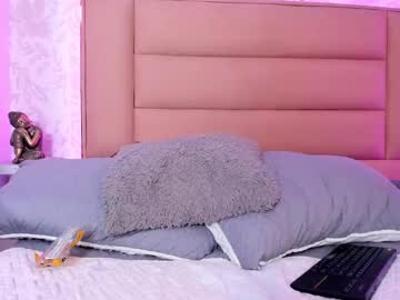 Leti_White Chaturbate stream image from September 13, 2025