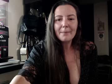 Mrs__Le Chaturbate stream image from September 13, 2025