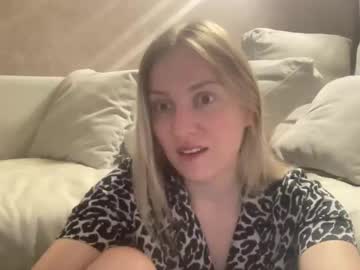 Cosmo_Blondiee Chaturbate stream image from September 13, 2025