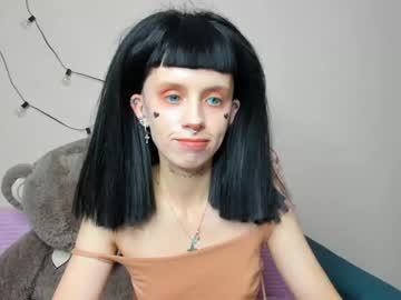 Flowerofsin2001 Chaturbate stream image from September 13, 2025