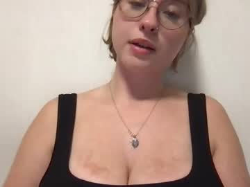 Jelly_Gum Chaturbate stream image from September 13, 2025