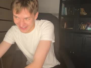 Yoursuggarboy Chaturbate stream image from September 13, 2025