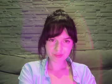 Queenofmodels Chaturbate stream image from September 13, 2025