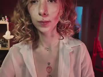 Elsie_Sweetgirl Chaturbate stream image from September 13, 2025