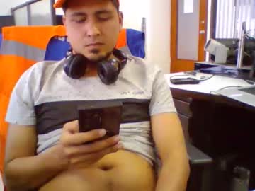 Jhacks28 Chaturbate stream image from September 13, 2025
