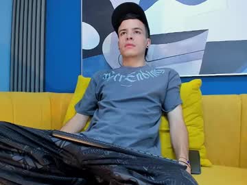 Kevinn_Blue Chaturbate stream image from September 13, 2025