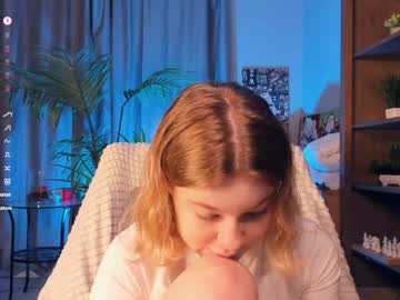 Kaylisse Chaturbate stream image from September 13, 2025