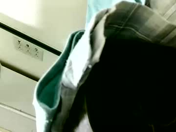 Deserthound12413064 Chaturbate stream image from September 13, 2025