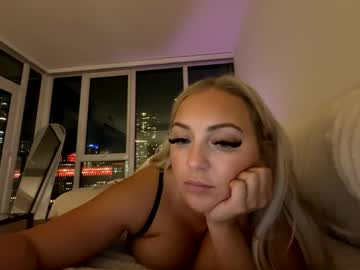 Ellieplaysxo Chaturbate stream image from September 14, 2025